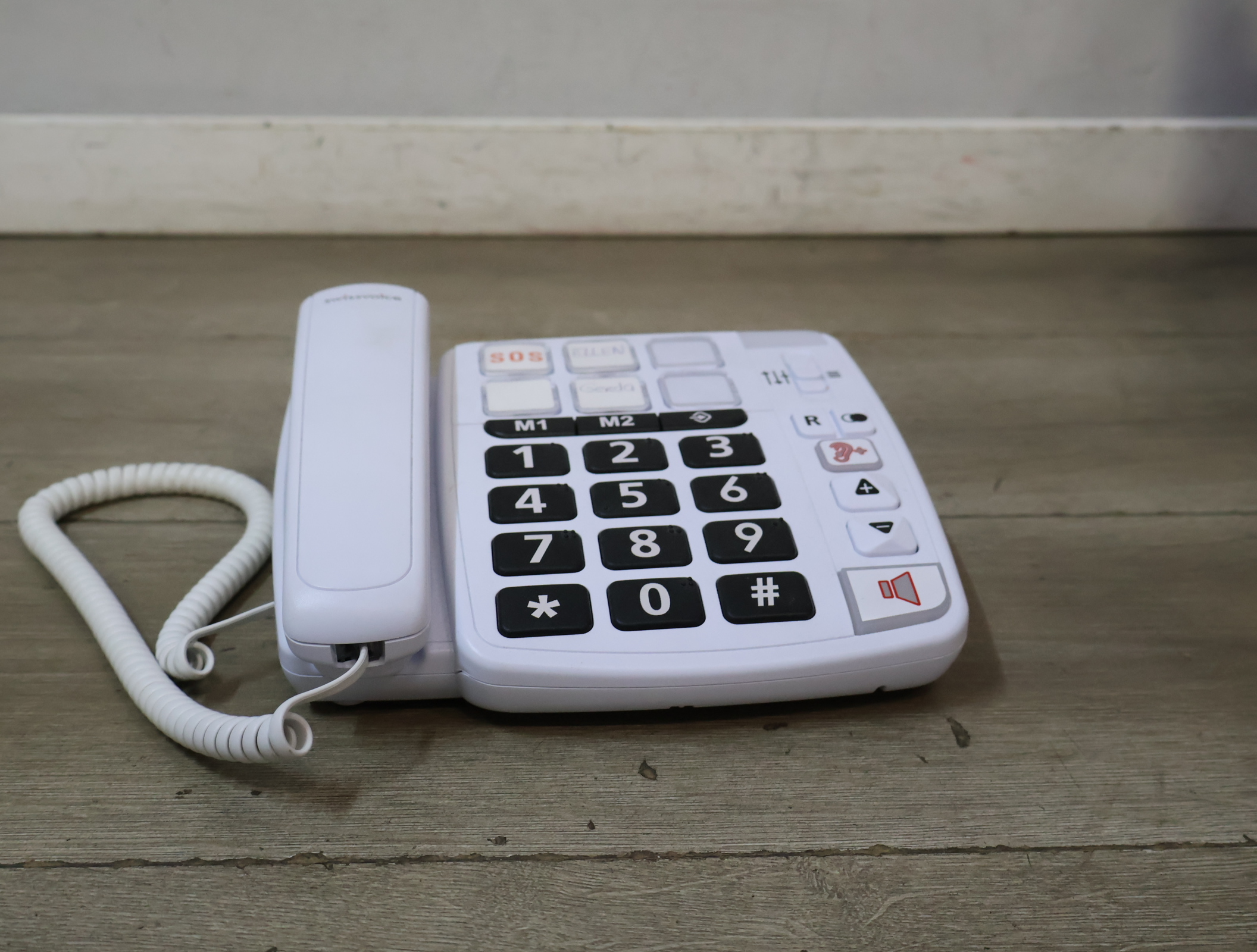 Swissvoice telefoon - Senioren Telefoon – foto 4 – kavel bij GSD Auctions, Zoeterwoude