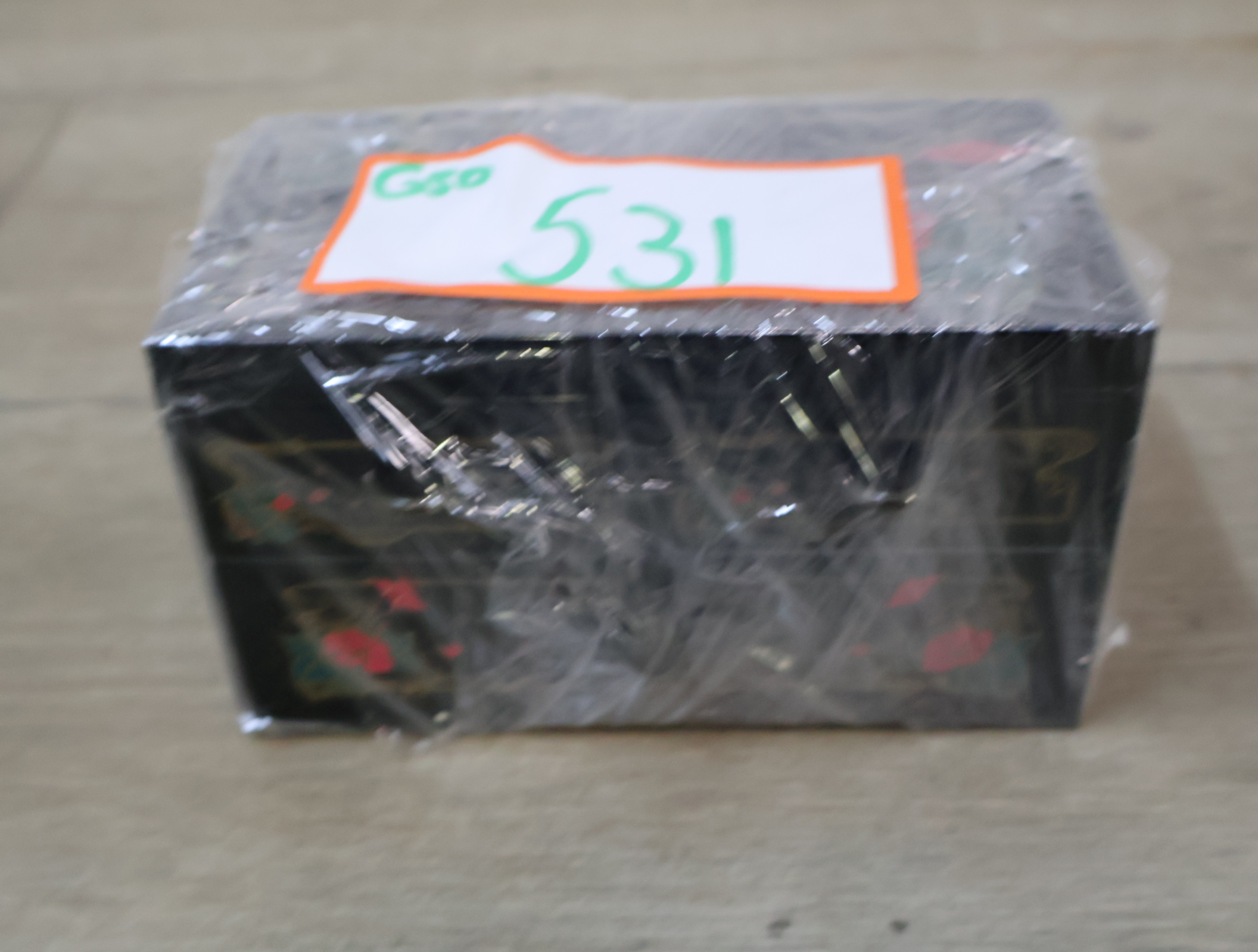 Decoratief houten sieradenkastje met lades – foto 19 – kavel bij GSD Auctions, Zoeterwoude