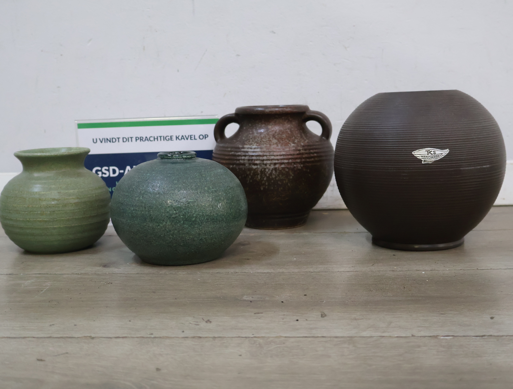 Set van 4 decoratieve vazen – foto 3 – kavel bij GSD Auctions, Zoeterwoude