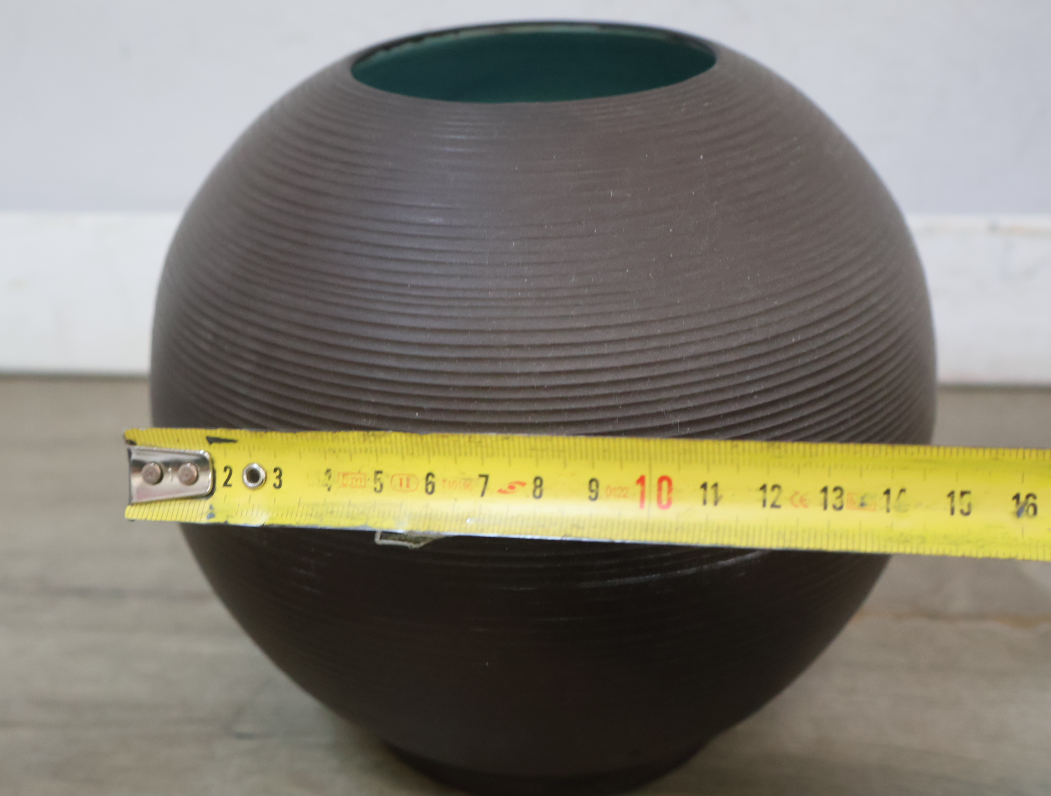 Set van 4 decoratieve vazen – foto 18 – kavel bij GSD Auctions, Zoeterwoude