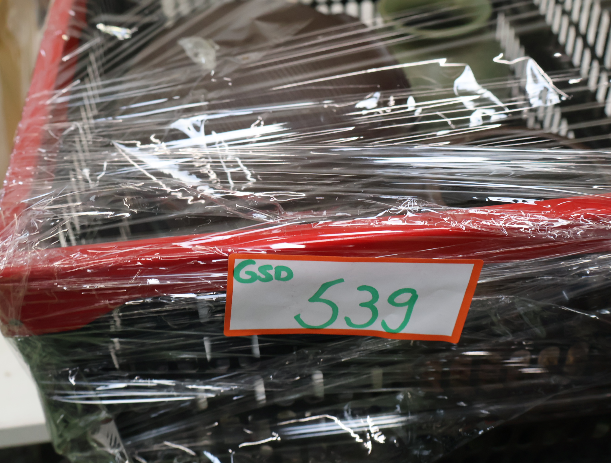 Set van 4 decoratieve vazen – foto 21 – kavel bij GSD Auctions, Zoeterwoude