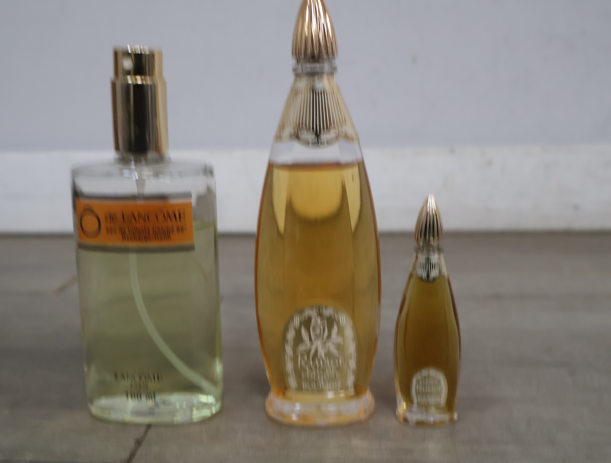 Set parfumflessen - met Nonchalance en Lancaster – foto 12 – kavel bij GSD Auctions, Zoeterwoude
