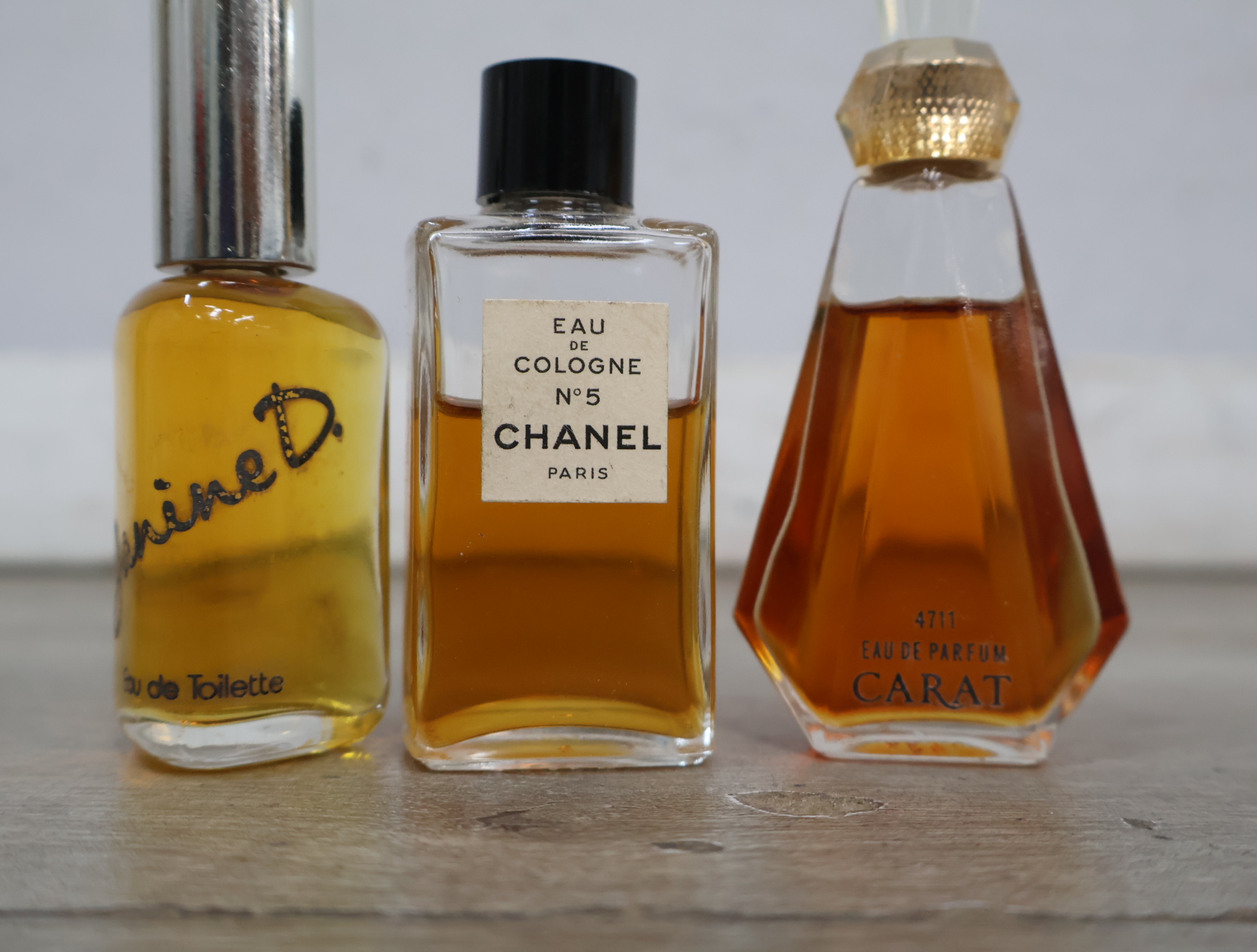 Set parfumflessen - met Nonchalance en Lancaster – foto 13 – kavel bij GSD Auctions, Zoeterwoude