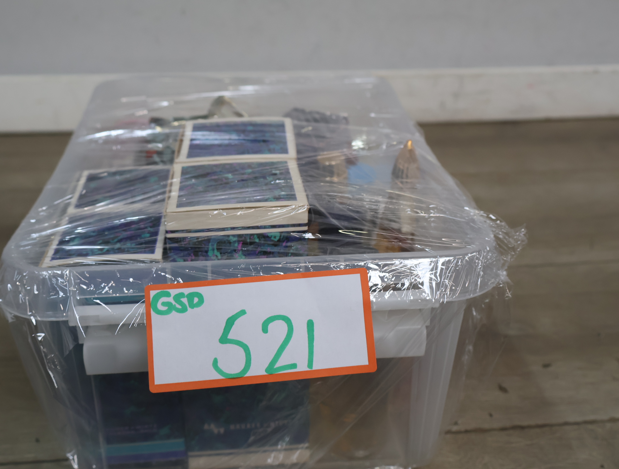 Set parfumflessen - met Nonchalance en Lancaster – foto 18 – kavel bij GSD Auctions, Zoeterwoude