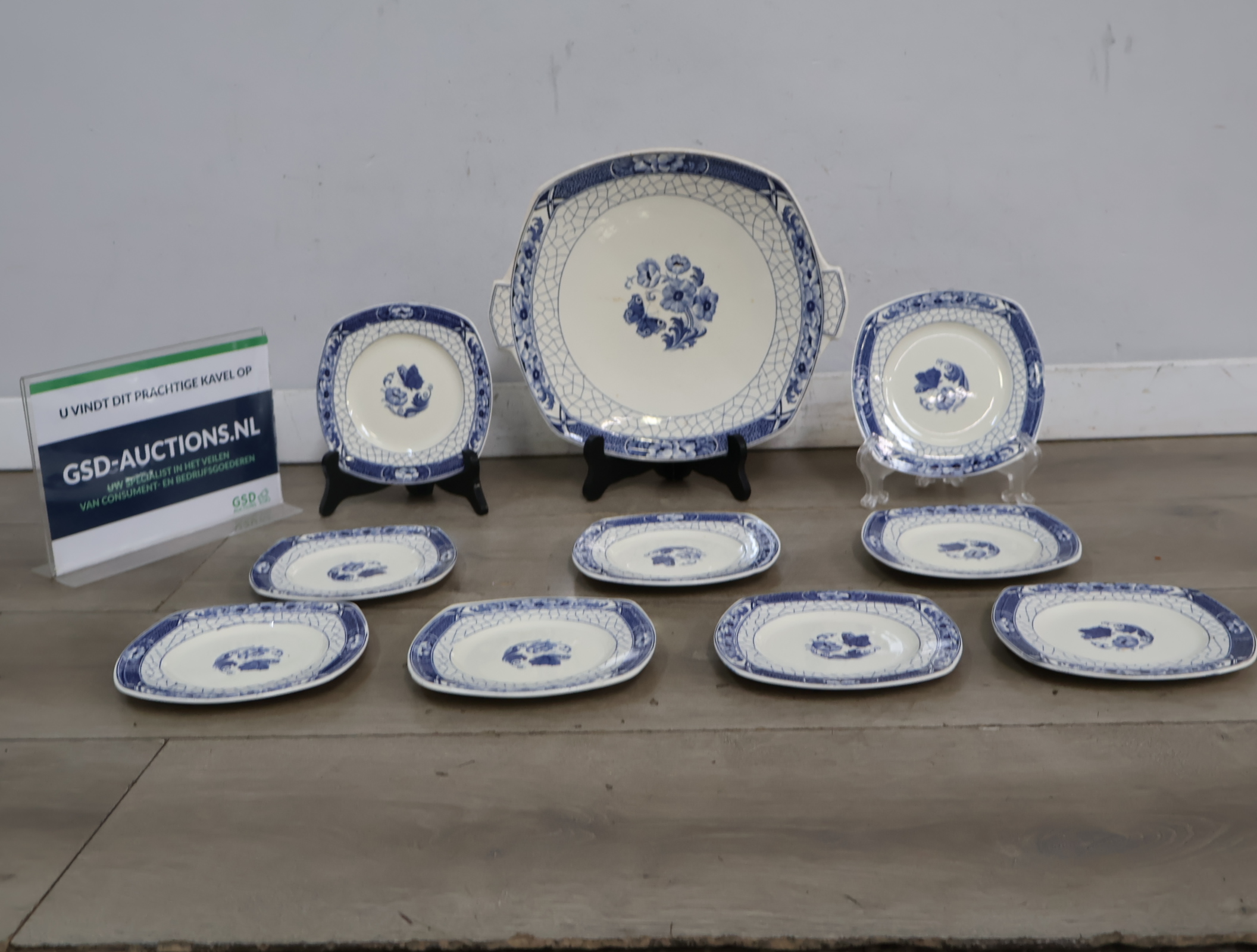 Porseleinen Gebak-Stel – foto 2 – kavel bij GSD Auctions, Zoeterwoude