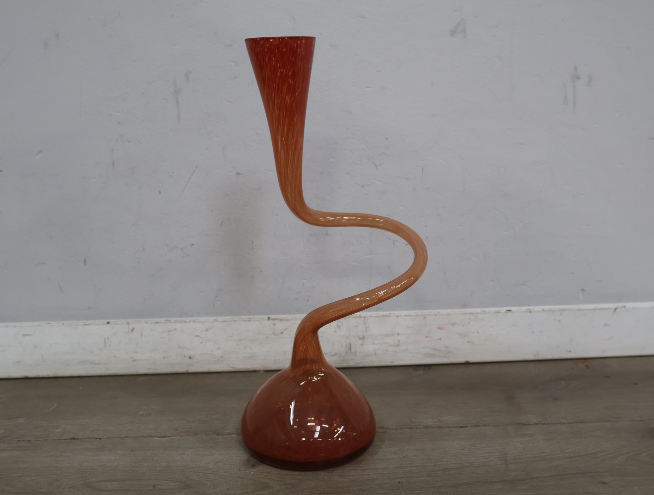 Design glazen vaas – foto 3 – kavel bij GSD Auctions, Zoeterwoude