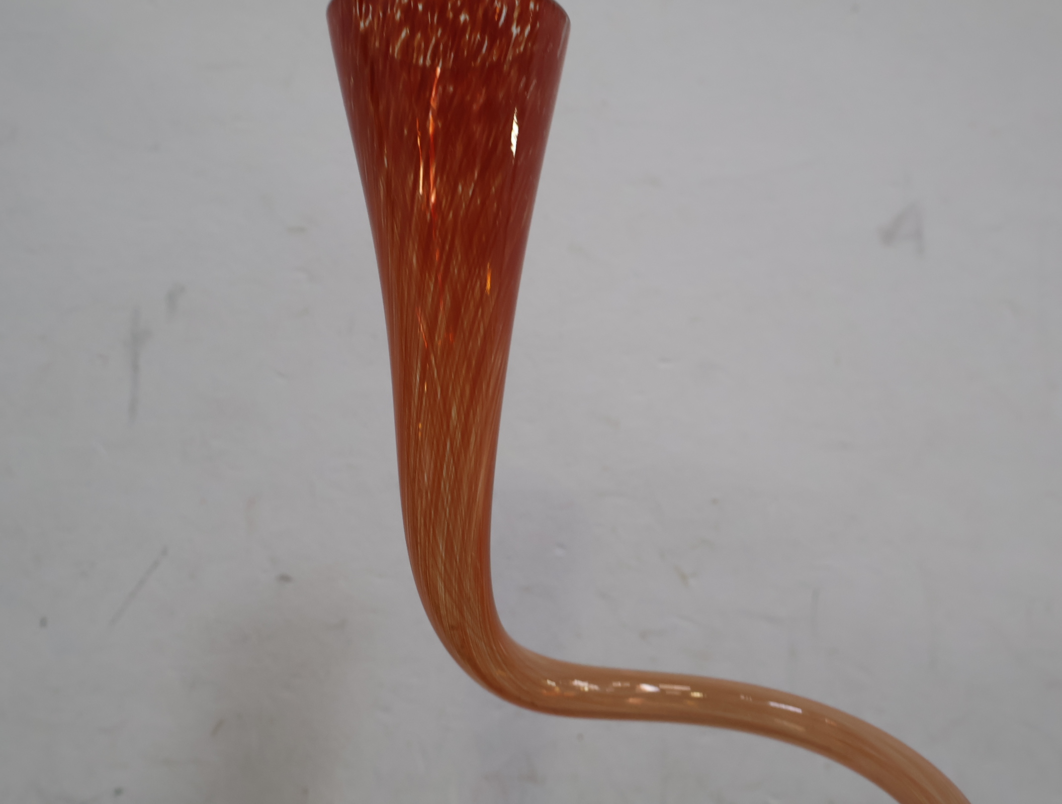 Design glazen vaas – foto 8 – kavel bij GSD Auctions, Zoeterwoude