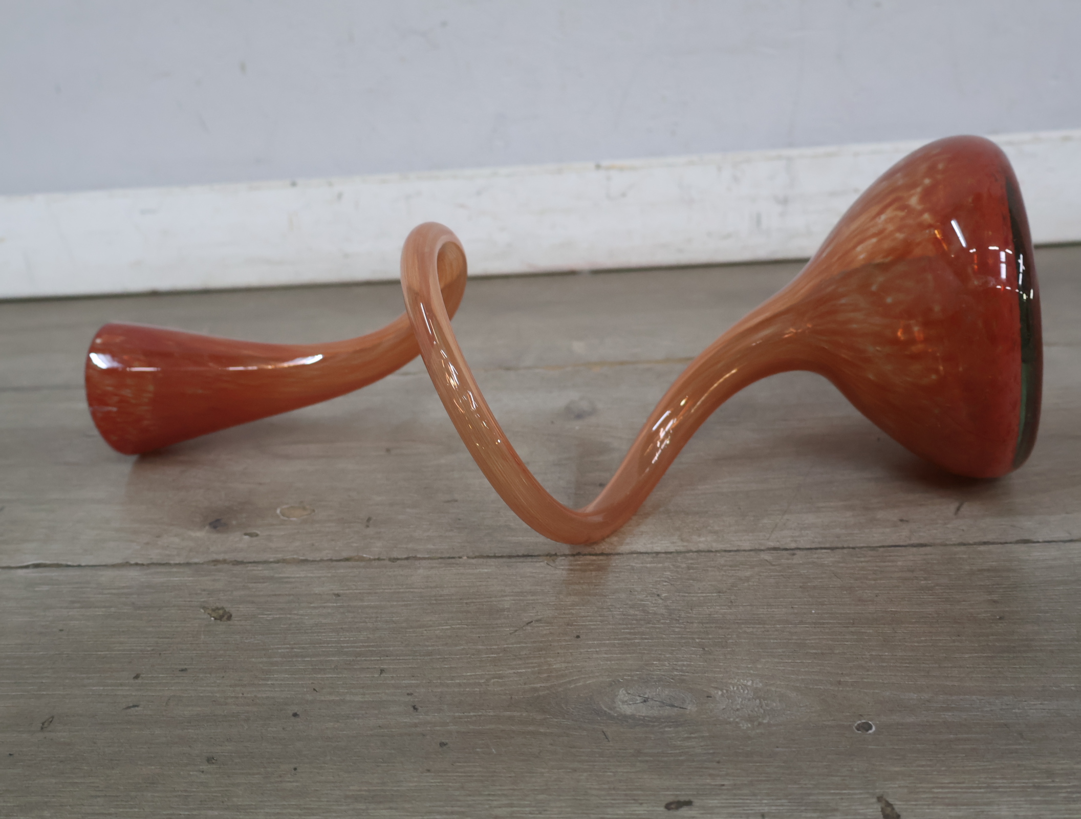 Design glazen vaas – foto 10 – kavel bij GSD Auctions, Zoeterwoude