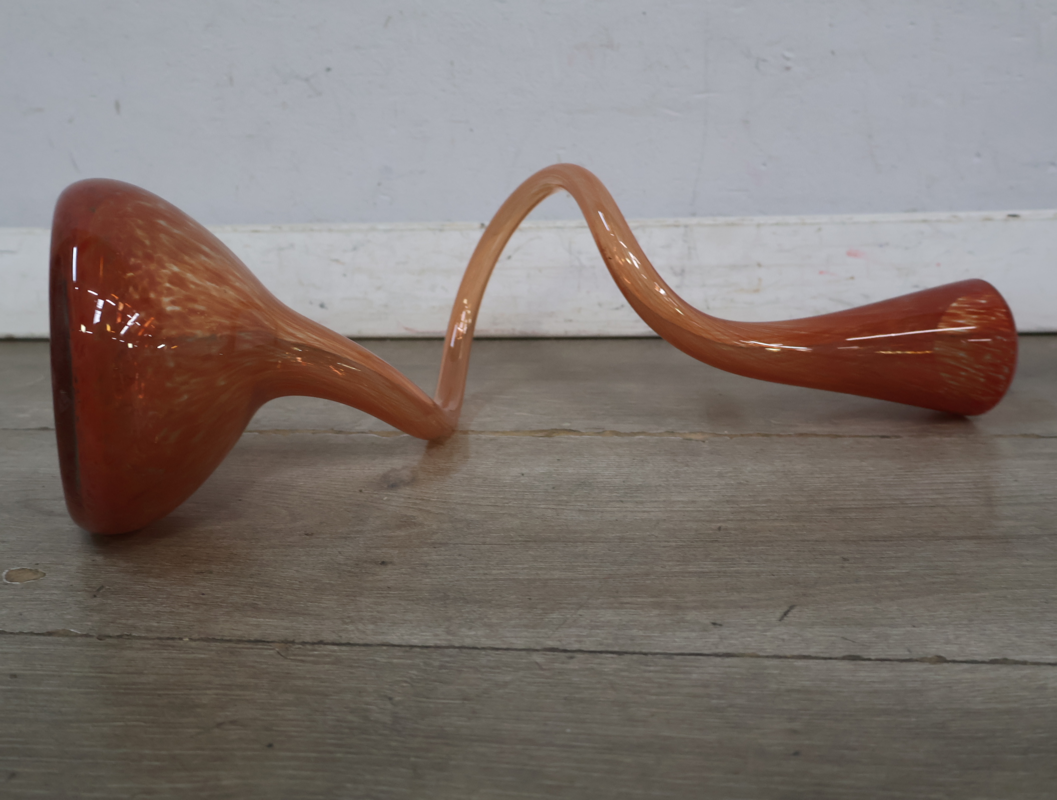Design glazen vaas – foto 13 – kavel bij GSD Auctions, Zoeterwoude