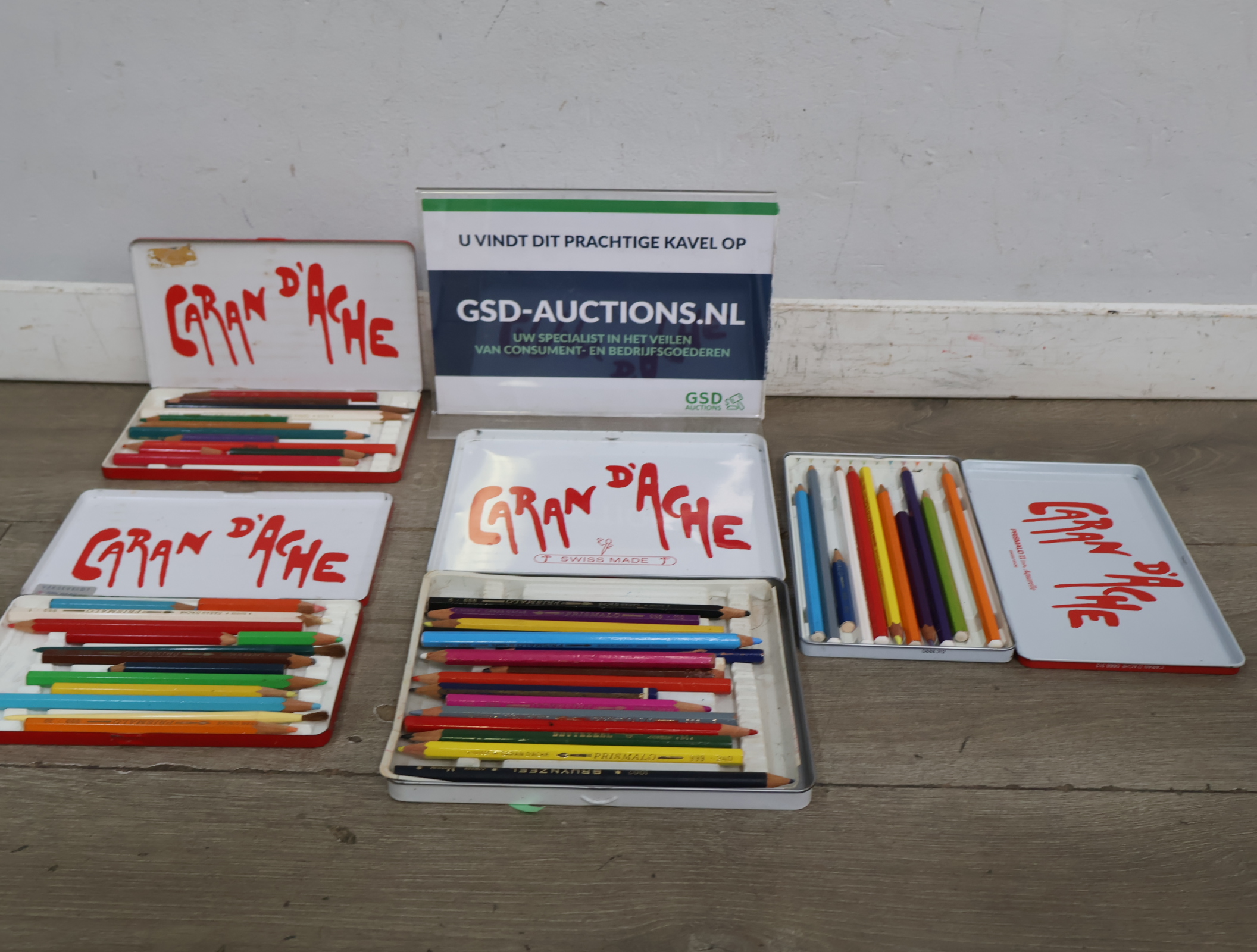 4 Sets kleurpotloden – foto 2 – kavel bij GSD Auctions, Zoeterwoude