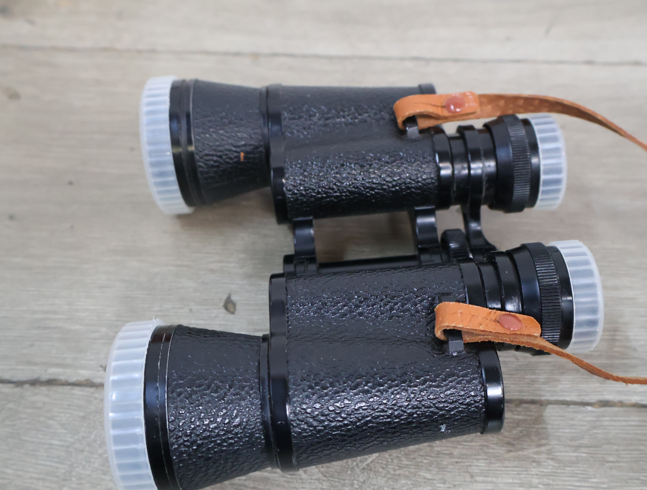 Carton verrekijker 8x40 - met etui – foto 4 – kavel bij GSD Auctions, Zoeterwoude