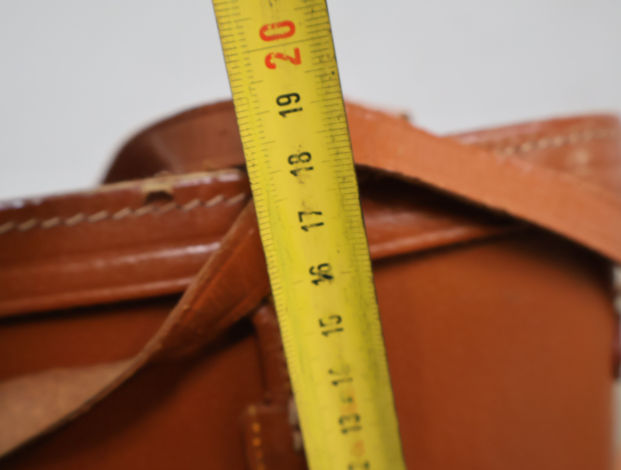 Carton verrekijker 8x40 - met etui – foto 15 – kavel bij GSD Auctions, Zoeterwoude