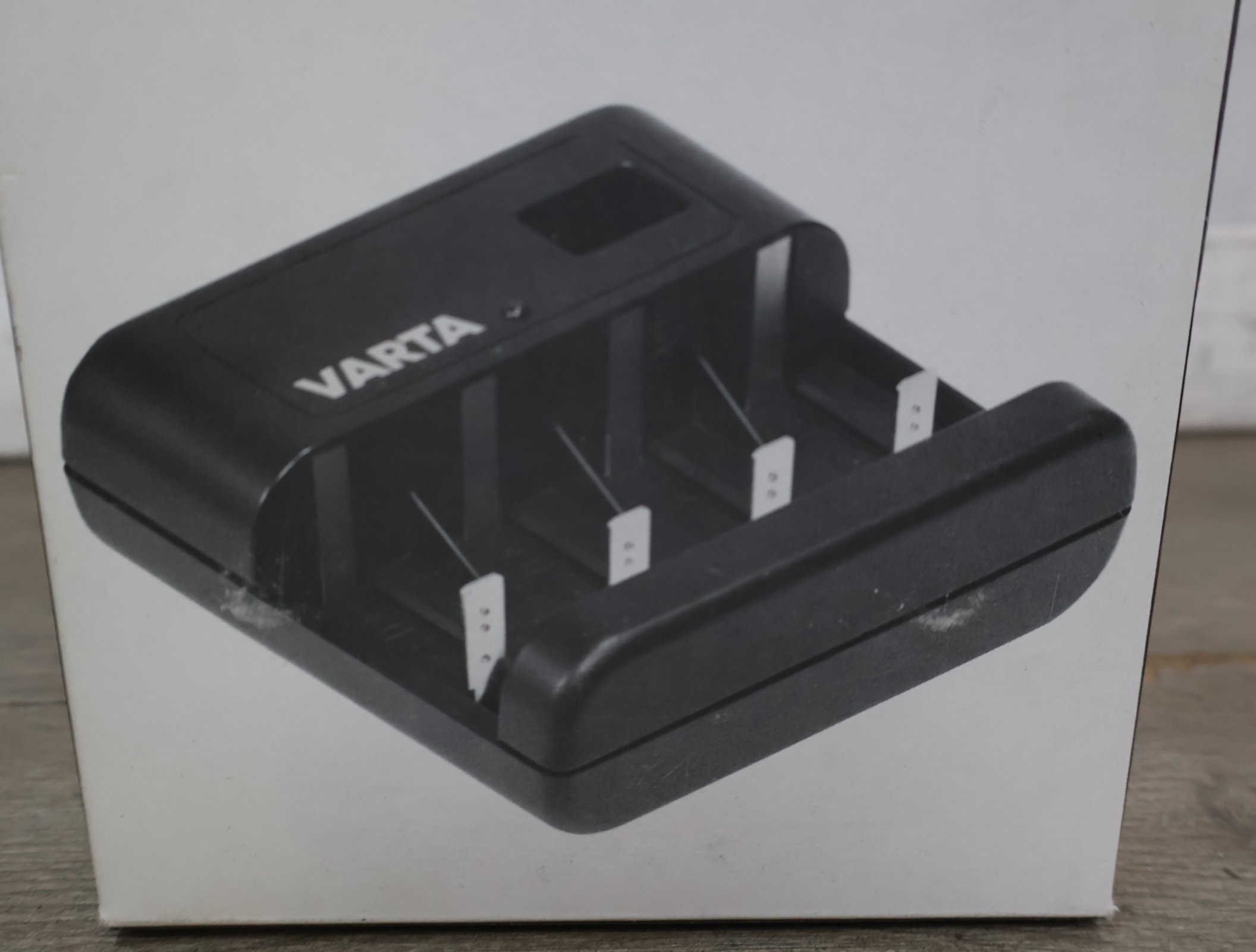 Varta Acculader met handleiding – foto 4 – kavel bij GSD Auctions, Zoeterwoude