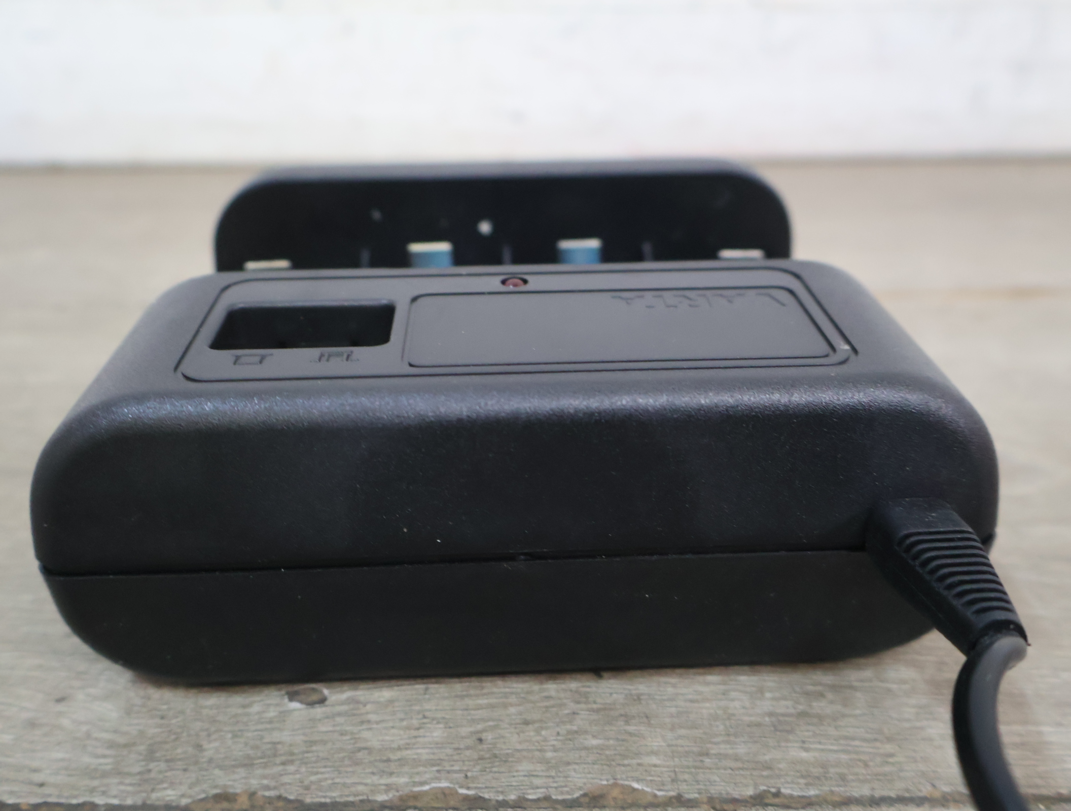 Varta Acculader met handleiding – foto 9 – kavel bij GSD Auctions, Zoeterwoude