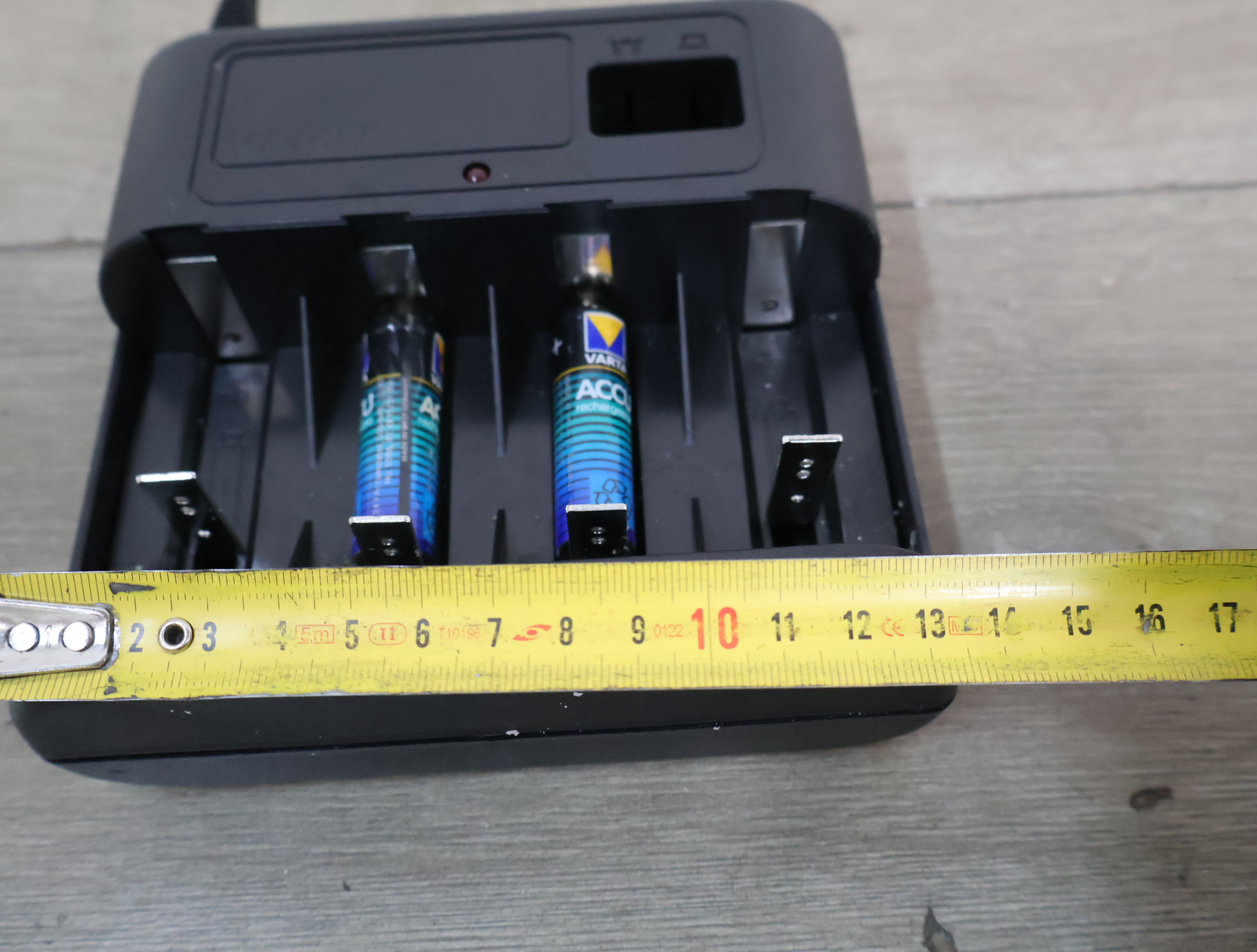 Varta Acculader met handleiding – foto 14 – kavel bij GSD Auctions, Zoeterwoude