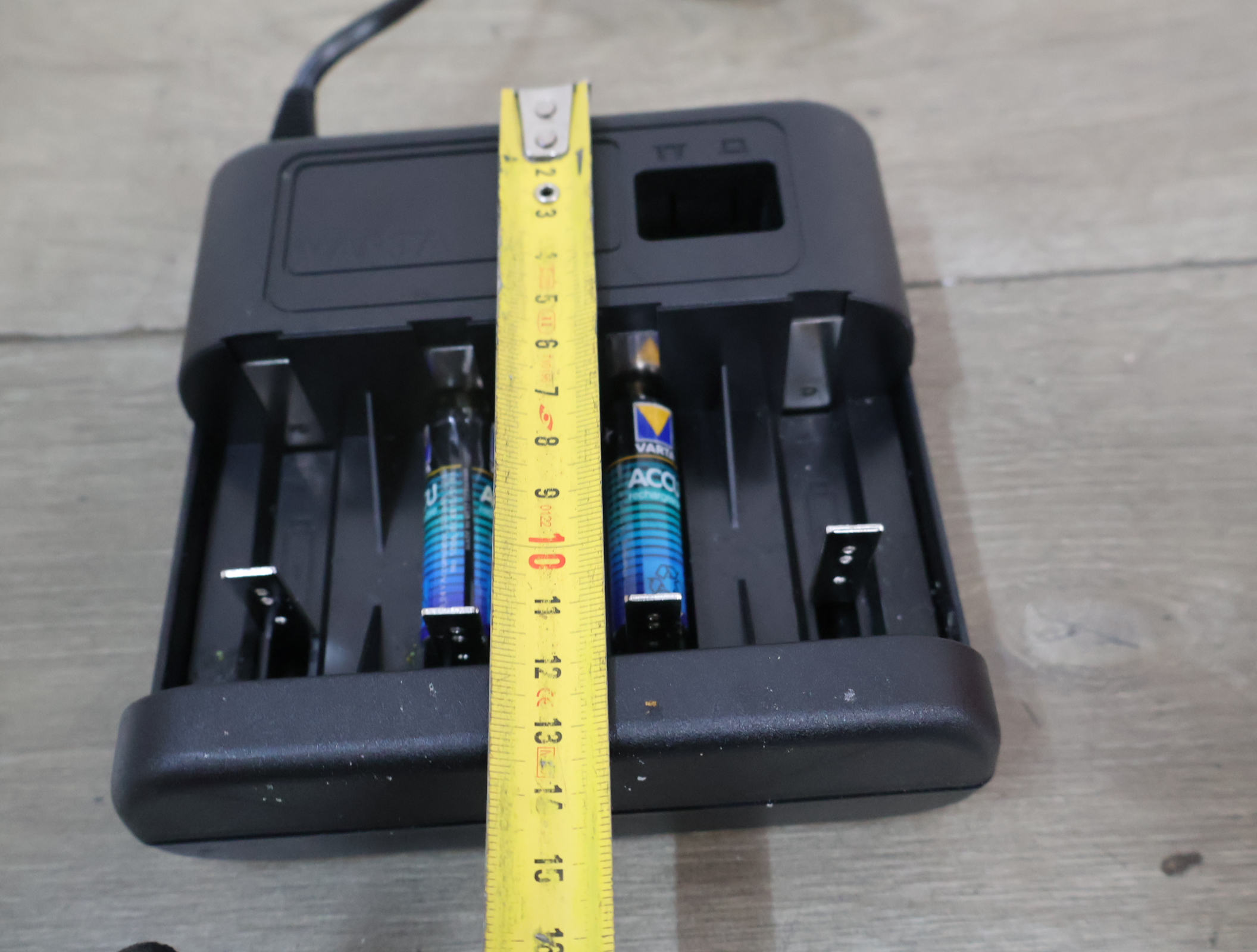Varta Acculader met handleiding – foto 15 – kavel bij GSD Auctions, Zoeterwoude