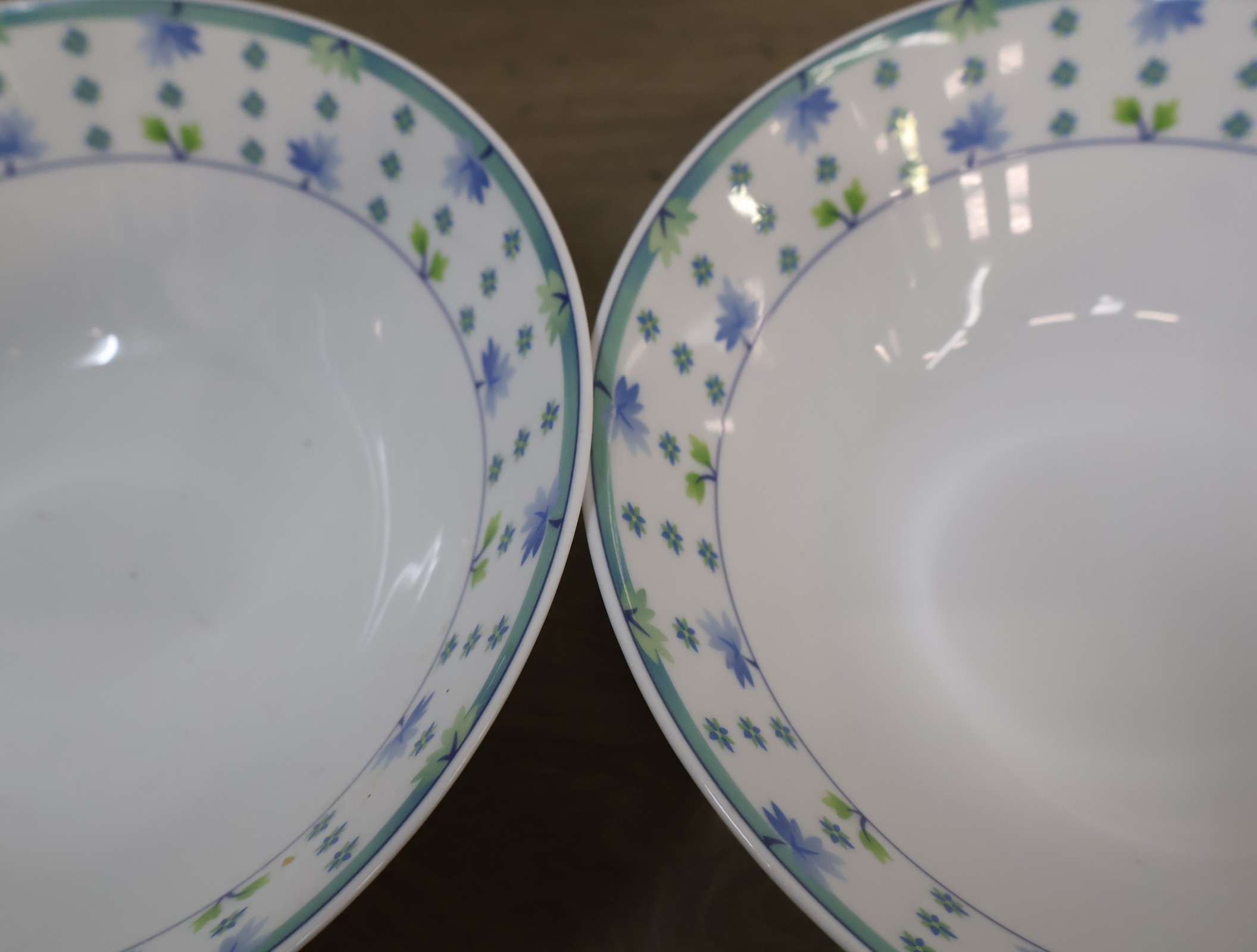 Serviesset met blauw bloemmotief – foto 15 – kavel bij GSD Auctions, Zoeterwoude