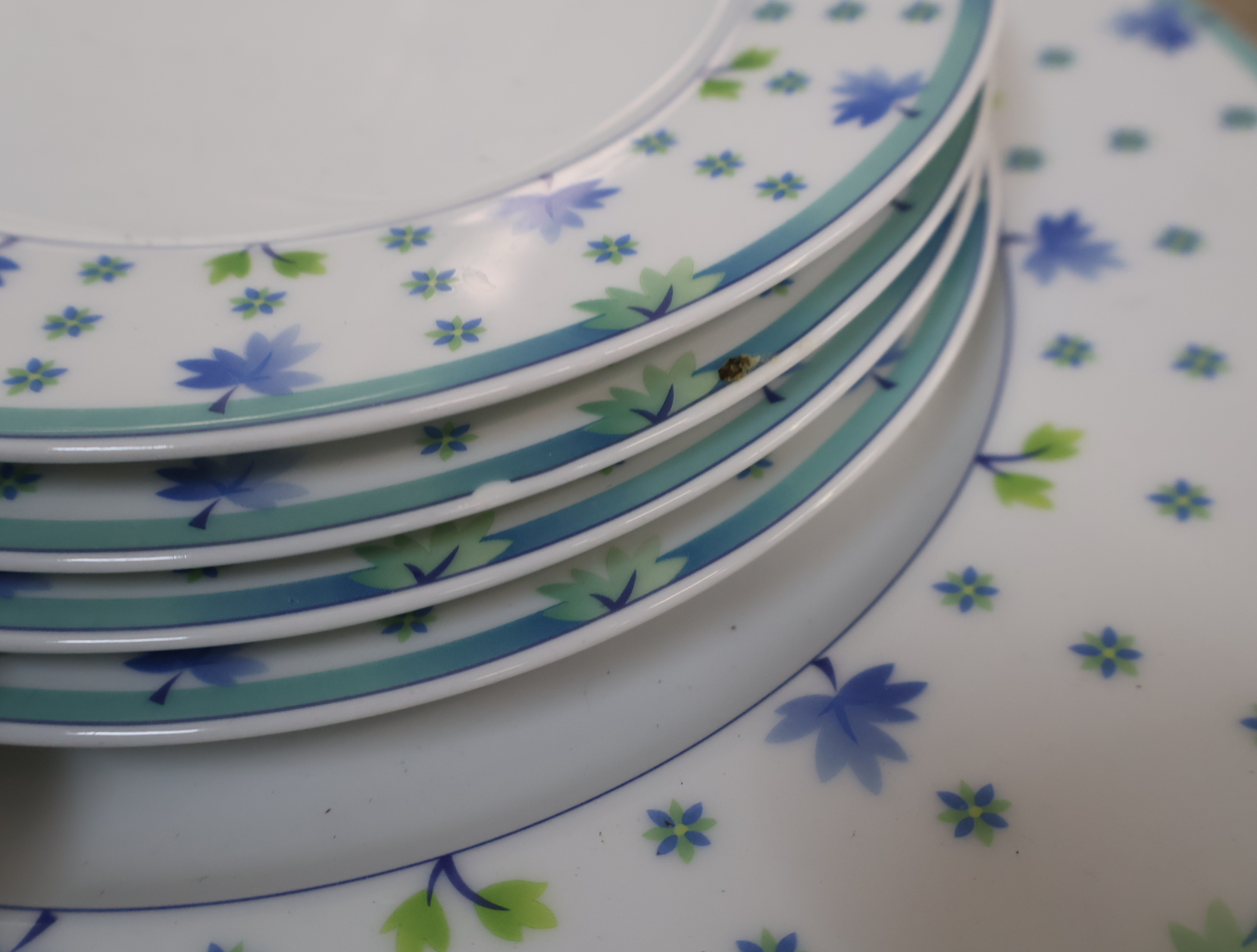 Serviesset met blauw bloemmotief – foto 21 – kavel bij GSD Auctions, Zoeterwoude