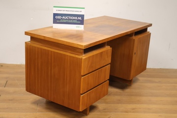 Afbeelding van Vintage houten directiebureau - Jaren '60