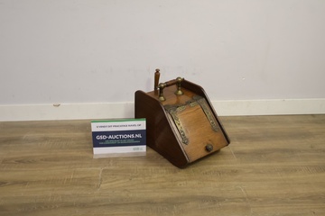 Afbeelding van Antieke houten kolenbak