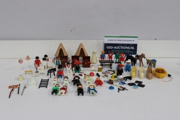 Afbeelding van Diverse Playmobil figuren en accessoires