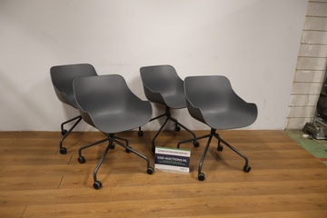Afbeelding van 4 Designer stoelen - MDD Baltic Chairs by Krystian Kowaski