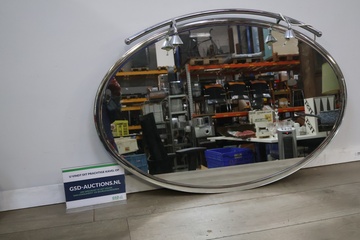 Afbeelding van Ovale spiegel met metalen lijst en verlichting