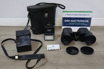 Afbeelding van Minolta camera flitser, diffusor en verrekijker in etui
