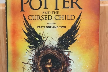 Afbeelding van Harry Potter and the cursed child.