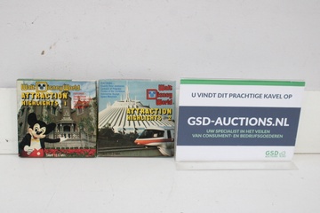 Afbeelding van Walt Disney World Attraction Highlights VHS banden