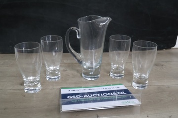 Afbeelding van Set van 4 glazen met karaf'