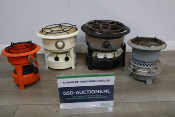 Afbeelding van Set vintage petroleum-stellen waaronder Haller