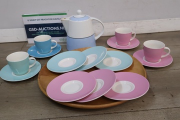 Afbeelding van Koffieservies met pastel cups en schotels