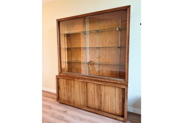 Afbeelding van Grote Vintage Servieskast, Vitrinekast, Buffetkast