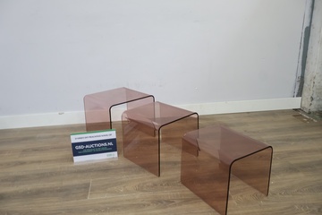 Afbeelding van Set van 3 acryl bijzettafels - Nesting tables