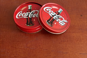 Afbeelding van Opbergblikje  Nummer 27 Coca-Cola