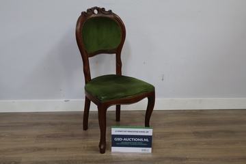 Afbeelding van Vintage Houten Stoel met Groene Bekleding'