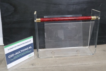 Afbeelding van Transparante plexiglas tijdschrifthouder