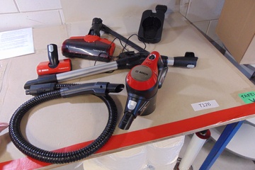 Afbeelding van Bosch BCS711PET Unlimited 7 Rood Steelstofzuiger