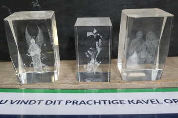 Afbeelding van Set van 3 geëtste glazen beeldjes