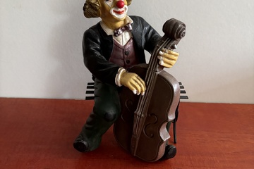 Afbeelding van Clown met muziek instrument kunststof