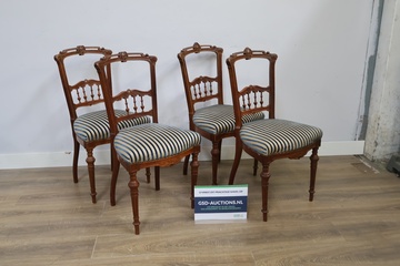 Afbeelding van Set van 4 antieke stoelen met gestreepte bekleding
