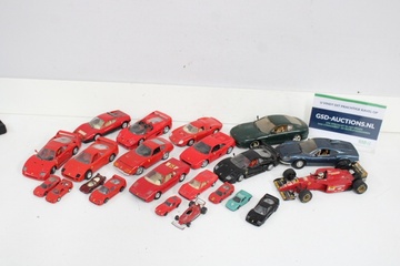 Afbeelding van Collectie (Ferrari) modelauto's, Speelgoedauto's