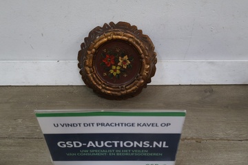Afbeelding van Antiek wanddecoratiestuk met bloemmotief