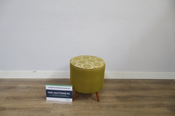 Afbeelding van Vintage ronde voetenbank met groene bekleding