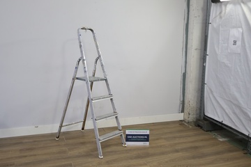 Afbeelding van Ladder aluminium met 4 treden