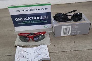 Afbeelding van 2 sportbrillen met verwisselbare glazen