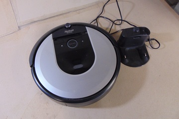 Afbeelding van iRobot Roomba i7 Robotstofzuiger