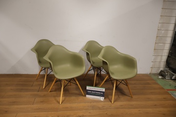 Afbeelding van 4 Kuipstoelen - Vitra Eames-Stijl - kleur mosgroen