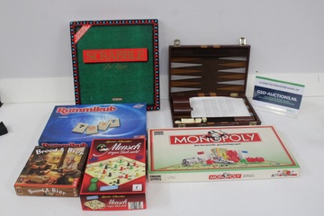 Afbeelding van Bordspellen met Scrabble, Monopoly, Rummikub